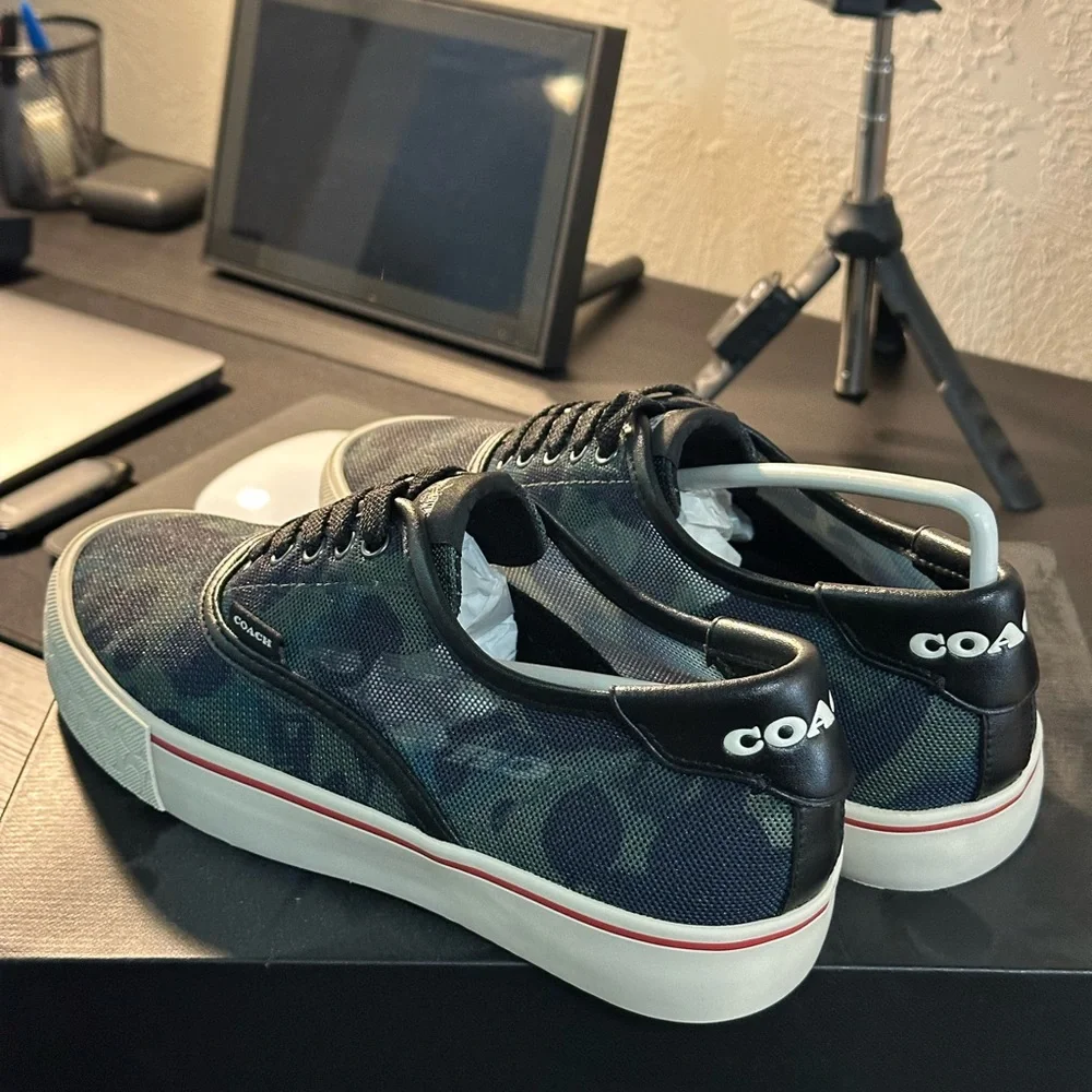 Coach shoes - Picture 3 of 5